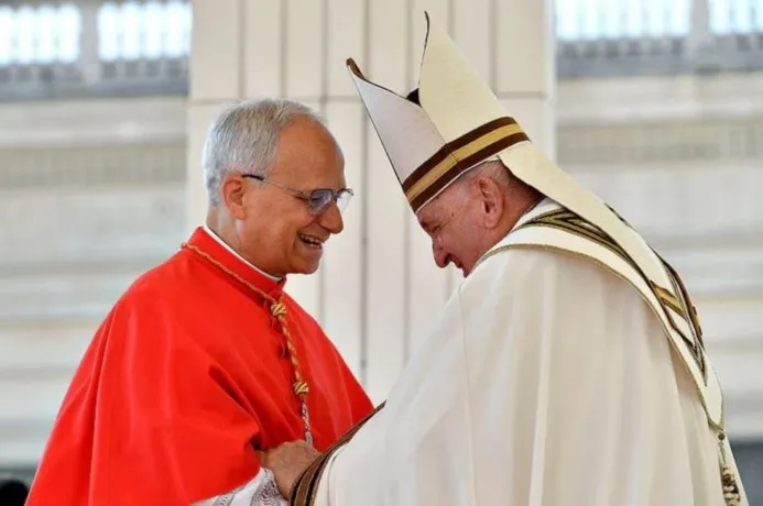 Cordiali saluti.  Settore Accrediti e Autorizzazioni Sala Stampa della Santa Sede Norberto Romano